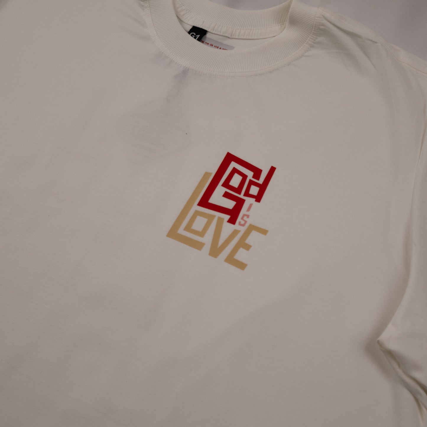GOD IS LOVE | T-SHIRT